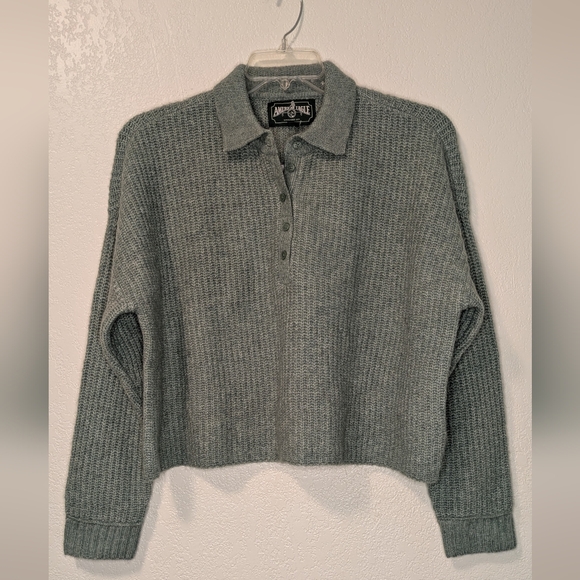 American Eagle Outfitters Sweaters - American Eagle Outfitters Sweater